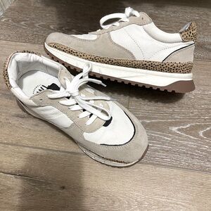 Madwell sneakers